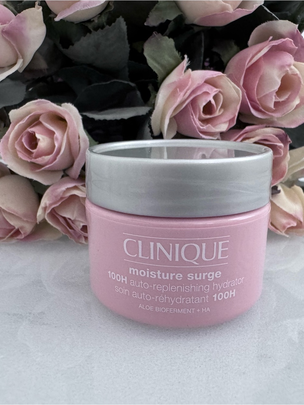 Clinique Moisture Surge Hydrator Jar — Pink with Silver Lid